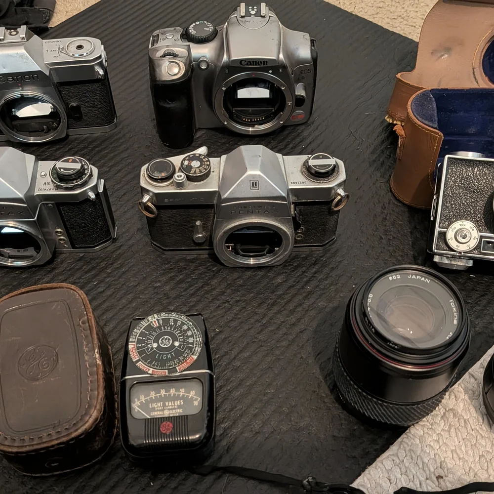 Canon Black and Silver Camera Set